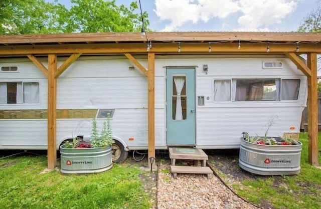 Quaint and Convenient Labor of Love