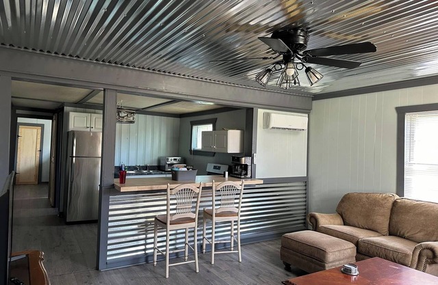 Quaint Apt in Lowndesville SC