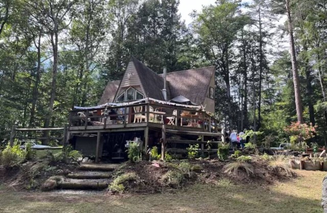 Quaint Quechee A-Frame