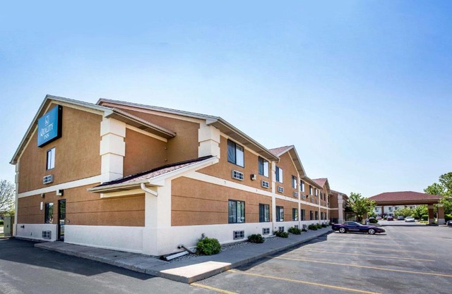 Quality Inn Monee I-57