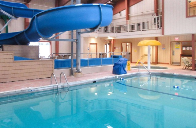 Quality Inn & Suites Detroit Lakes