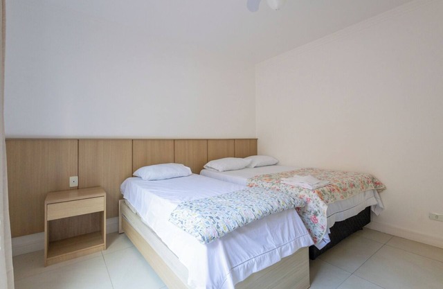 Quarto à 300m do mar com Wi-Fi e ar-condicionado