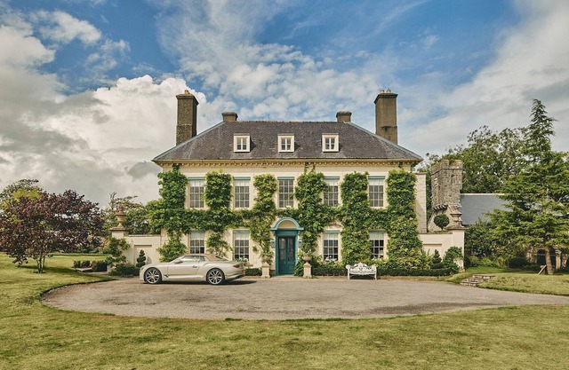 Queen Anne Manor - Luxury Cottages