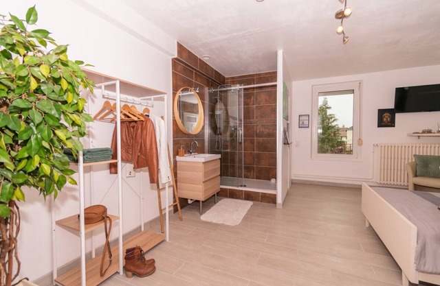 Quiet and Comfortable Zen Room