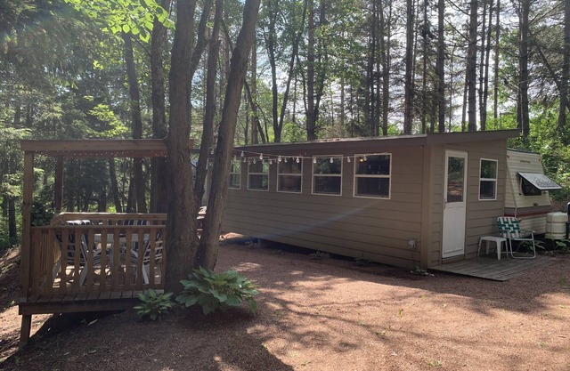 Quiet and Secluded CamperCabin at Camp Northern Lights