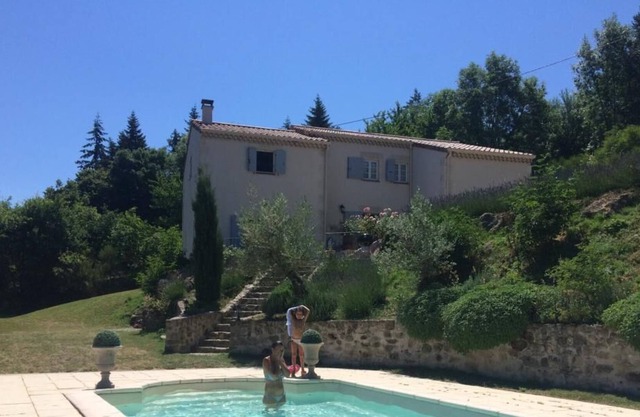 Quiet Bastide with pool view and jacuzzi in the heart of the Ardèche for 12