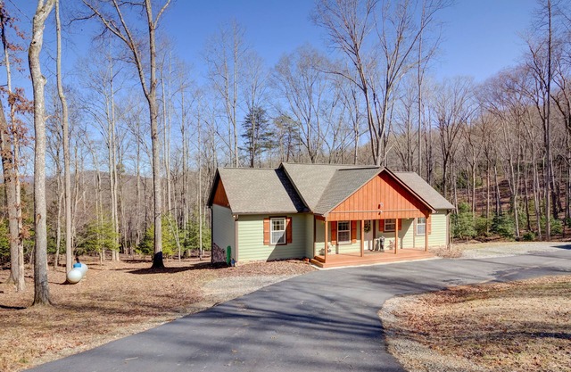Quiet Cabin Mountain Retreat UC STR #021754
