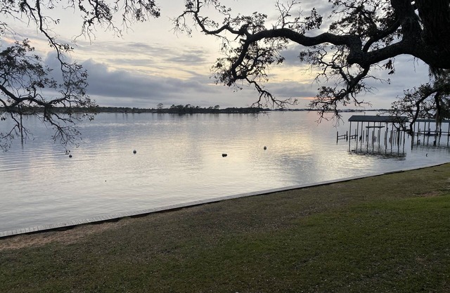 Quiet condo on the Santa Rosa Sound