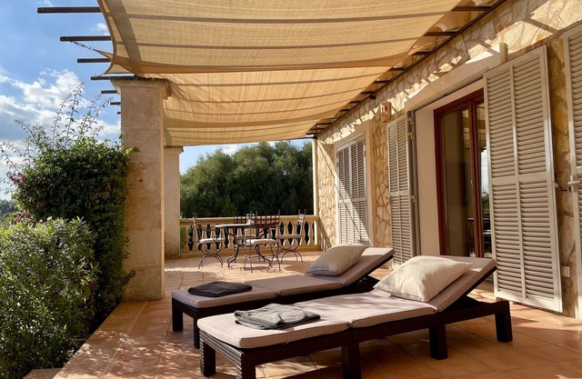 Quiet dream finca with saltwater pool in Llucmajor: ideal for relaxing!