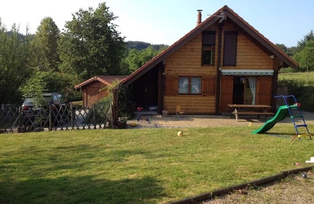 Quiet Finnish-style chalet with 11 ares of fully enclosed garden