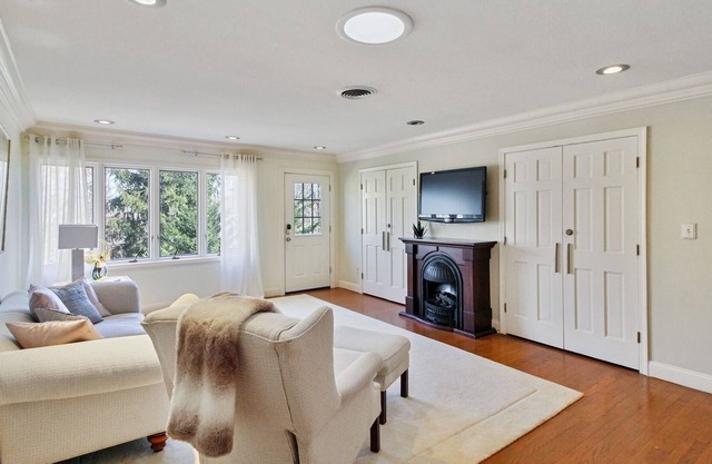 Quiet Getaway in Gated Community! Private Deck and BBQ - 18 Mi to Downtown Baltimore by RedAwning