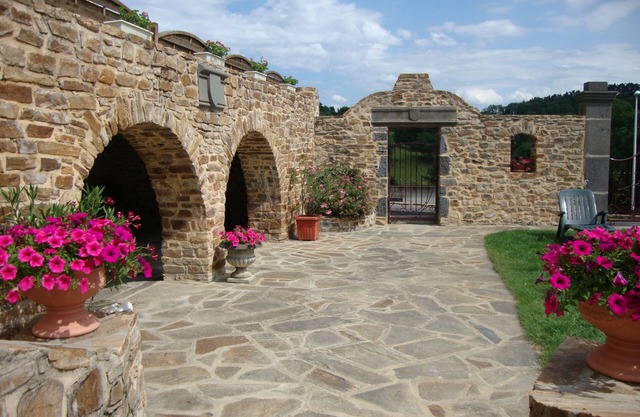 Quiet holiday in Auvergne (discounts during August)