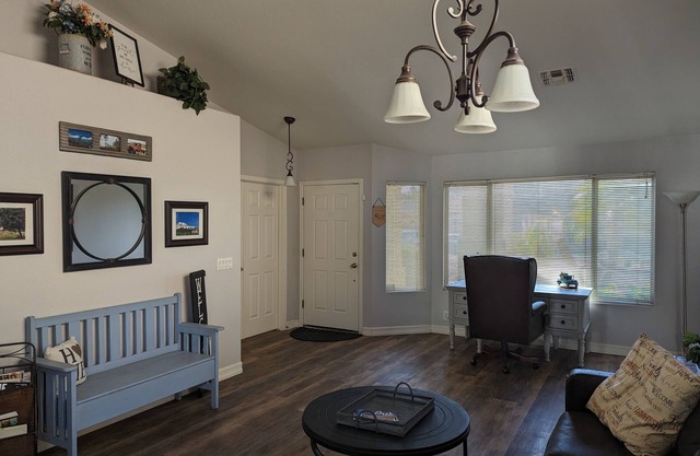 Quiet home next to Freestone Park & minutes from historic downtown Gilbert!