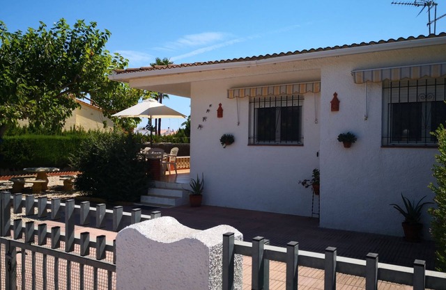 Quiet house, Garden, Large Beach 350m, Fishing (Sea, River, Boat)/Riomar