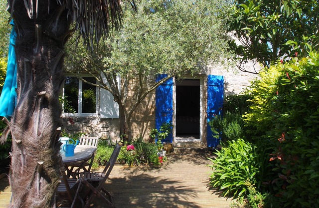 Quiet house in the countryside close to the coast.