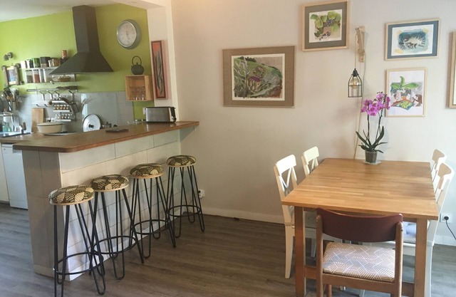 Quiet house with garden, 2 minutes from the tramway