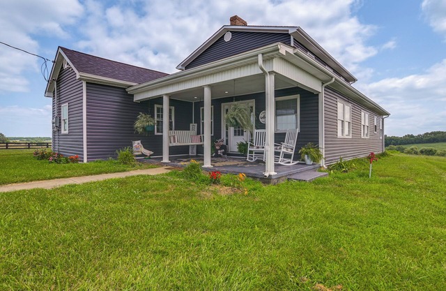 Quiet Kentucky Vacation Rental w/Hot Tub