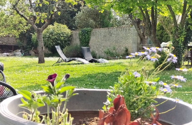 Quiet little haven 5 kms from the port of La Rochelle