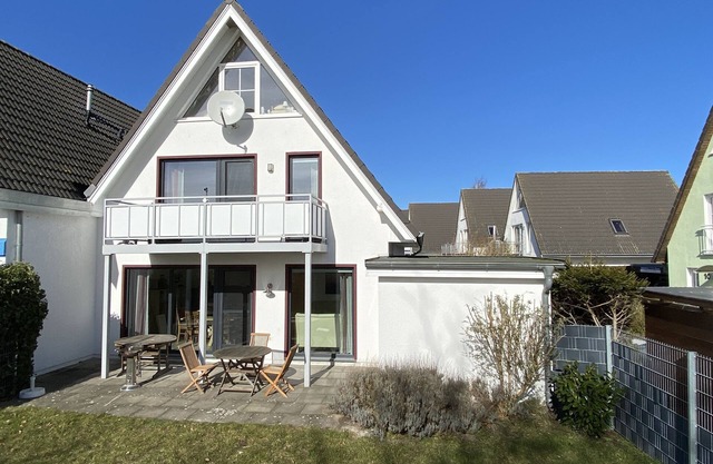 Quiet location, vacation apartment with terrace and garden - Ferienhaus Solamar FeWo EG