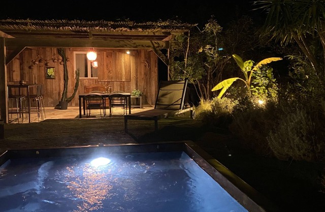 Quiet Mini-Villa with private heated pool
