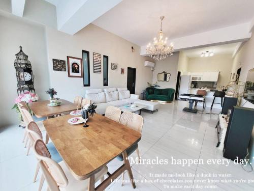 Quiet River Homestay