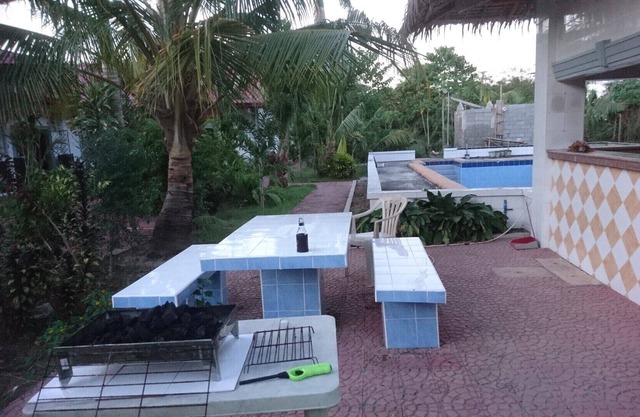 Quiet Three Bedroom Villa Near Many Amenities