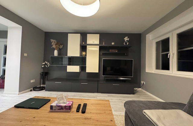 Quiet three-room apartment - close to the Royal Palace