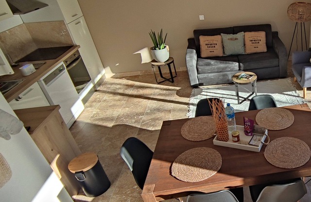 Quiet, unoverlooked 3* location