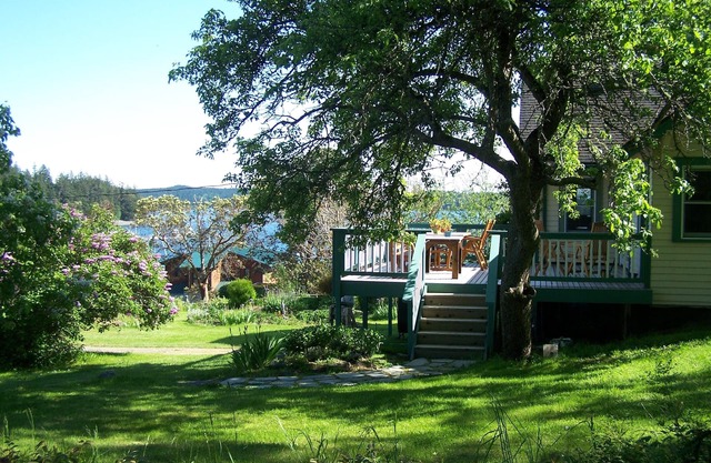 Quintessential Island Getaway on Orcas Island. Gorgeous view! Starting at $199