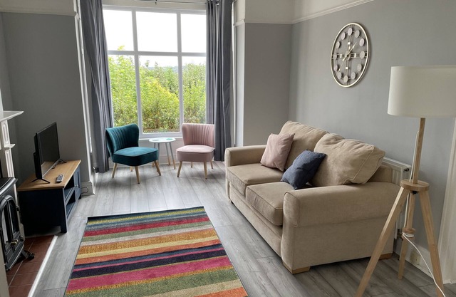 Quite Location With Stretching Views, Close to Eden Project and Heligan Gardens