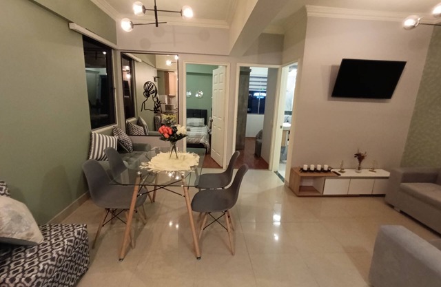 Quito apartamento completo, muy bien ubicado, seguro y equipado. Hermosas vistas