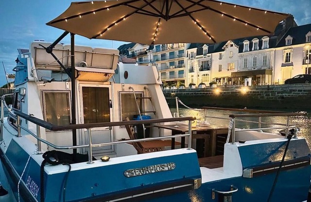 Rétro bateau Scorpios II