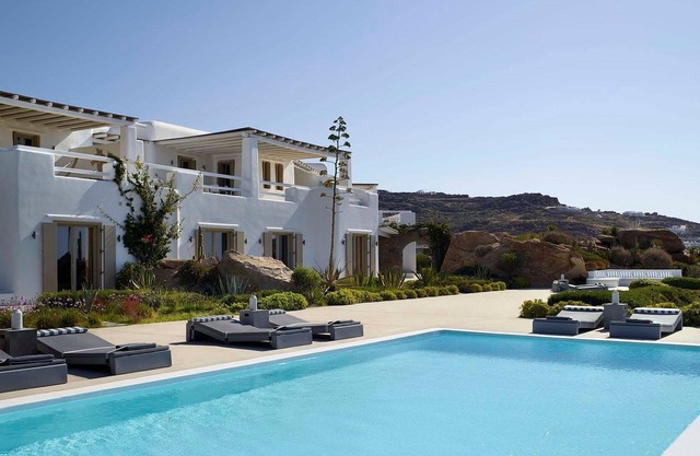 R 3228 Villa Hakon With Air-conditioning ,Plunge pool & Safe box.