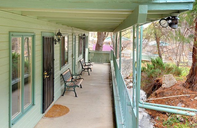 Ramsey Canyon B&B Apartment Suites