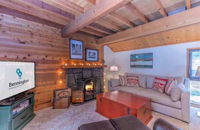 RANC16 - Cozy Cabin, Community Pool