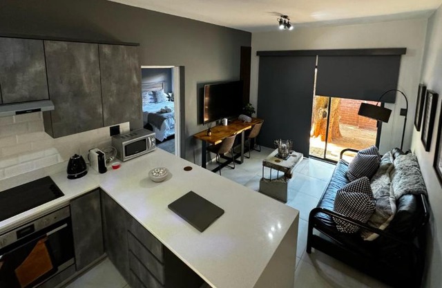 Rand Corner Crib