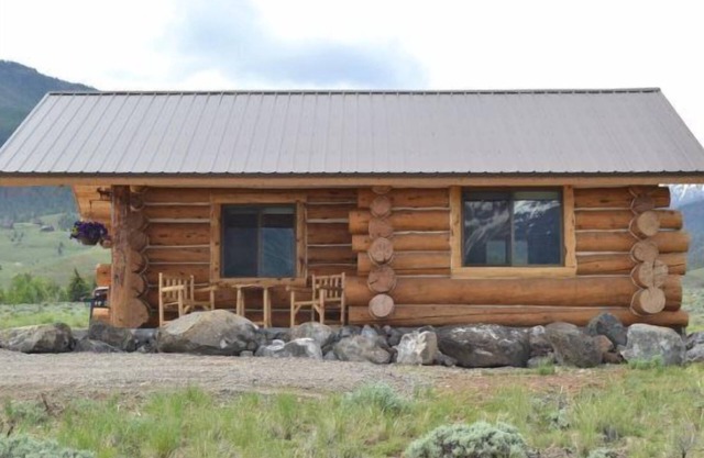 Rangers Cabin,- ideal couples retreat with pristine panoramic mountain views!