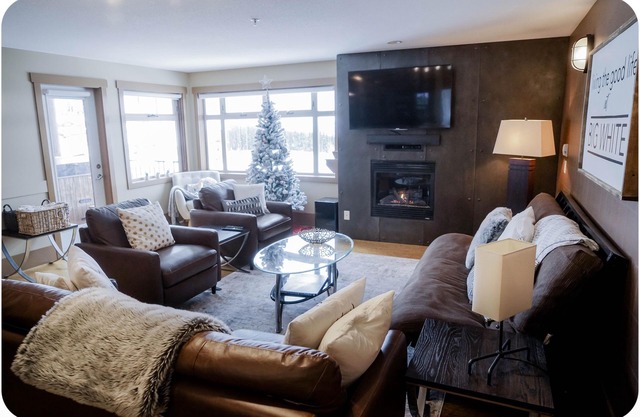 Raven’s Reach Chalet - Ski-in with private hot tub