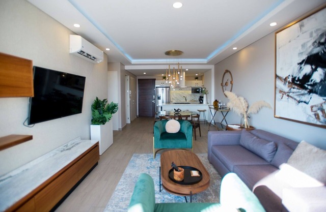 Real View Towers in Real Center, 7th floor, Luxury 1BD, Zona Real, Andares
