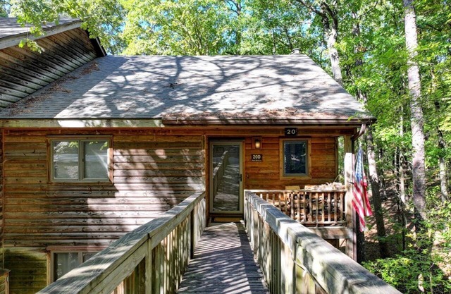 Red Bird Roost/20DRB hosted by LOVR