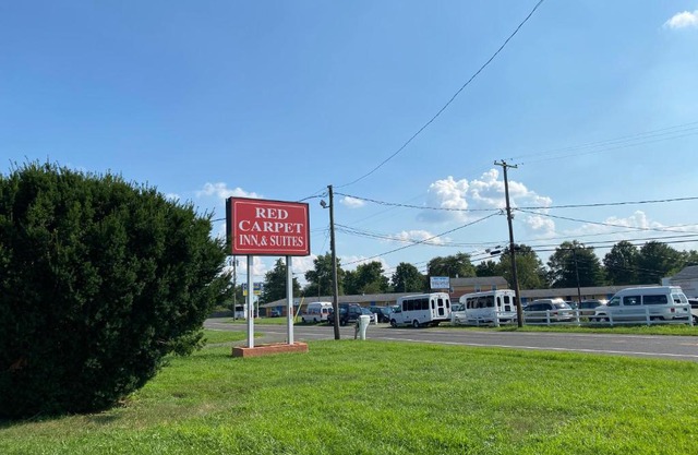 Red Carpet Inn & Suites Wrightstown