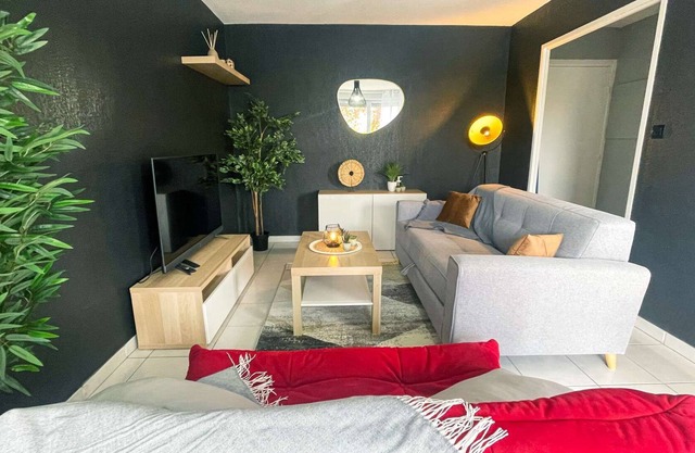 Red Lounge - piscine et jardin