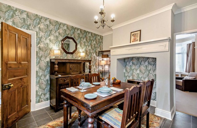 Redcote - One Bedroom Apartment, Sleeps 2