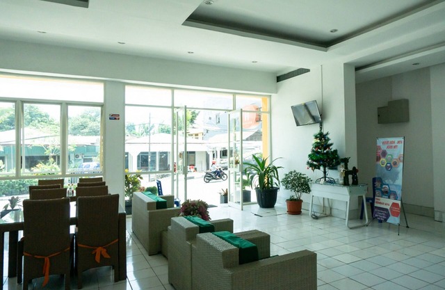 RedDoorz Plus @ Ende City Center