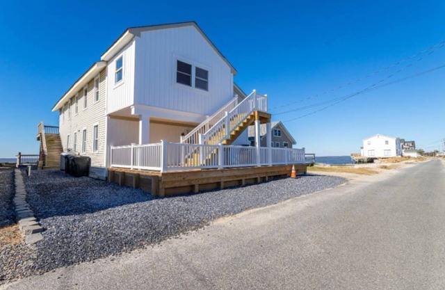 Reed's Beach Unforgettable Waterfront Getaway - The Sunsetter - Bay Front Home