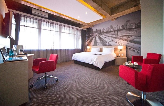 Reef Hotel