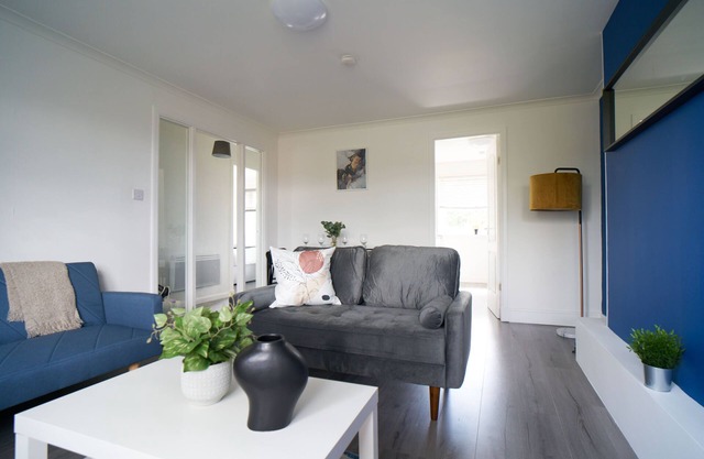 Refreshing Modern Apartment in Glasgow