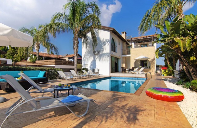 REGINA - 4Bed VILLA located in the quiet Ayia Thekla Coastal Area