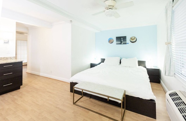 Rehoboth Beach pet friendly hot tub Canalside Inn