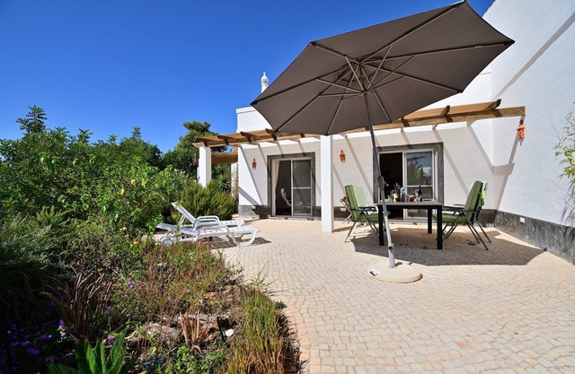 Relax in a quiet, well-equipped apartment on a natural plot (2013).